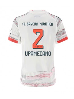 Billige Bayern Munich Dayot Upamecano #2 Bortedrakt Dame 2025-26 Kortermet